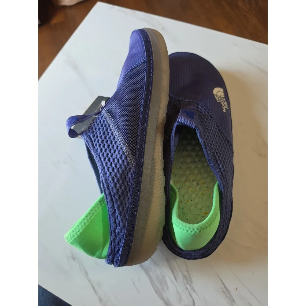 New The North Face Size 10
